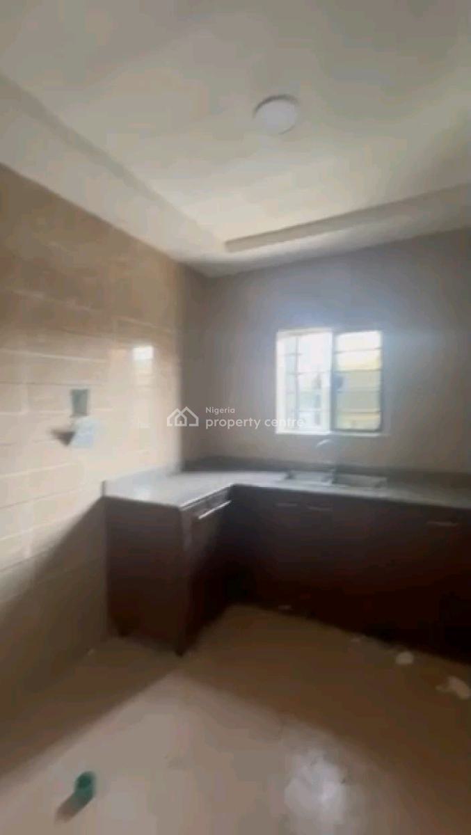 Newly Built Units of 2 Bedroom Upstairs and Downstairs, Ojuelegba, Surulere, Lagos, Flat / Apartment for Rent