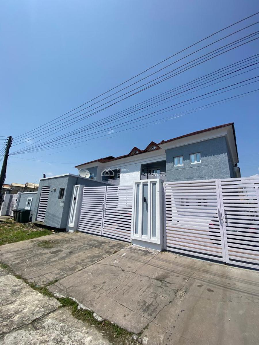 Beautiful 3 Bedroom Maisonette, Lekki Phase 1, Lekki, Lagos, Detached Duplex for Sale