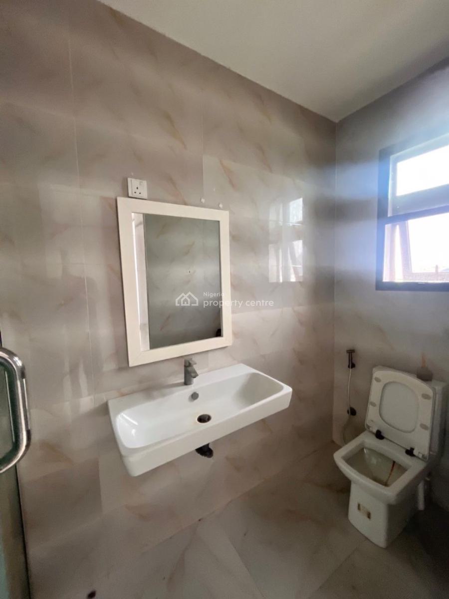 Newly Built Beautiful 2 Bedrooms Apartment, Mobil Road, Ajah, Lagos, Flat / Apartment for Rent