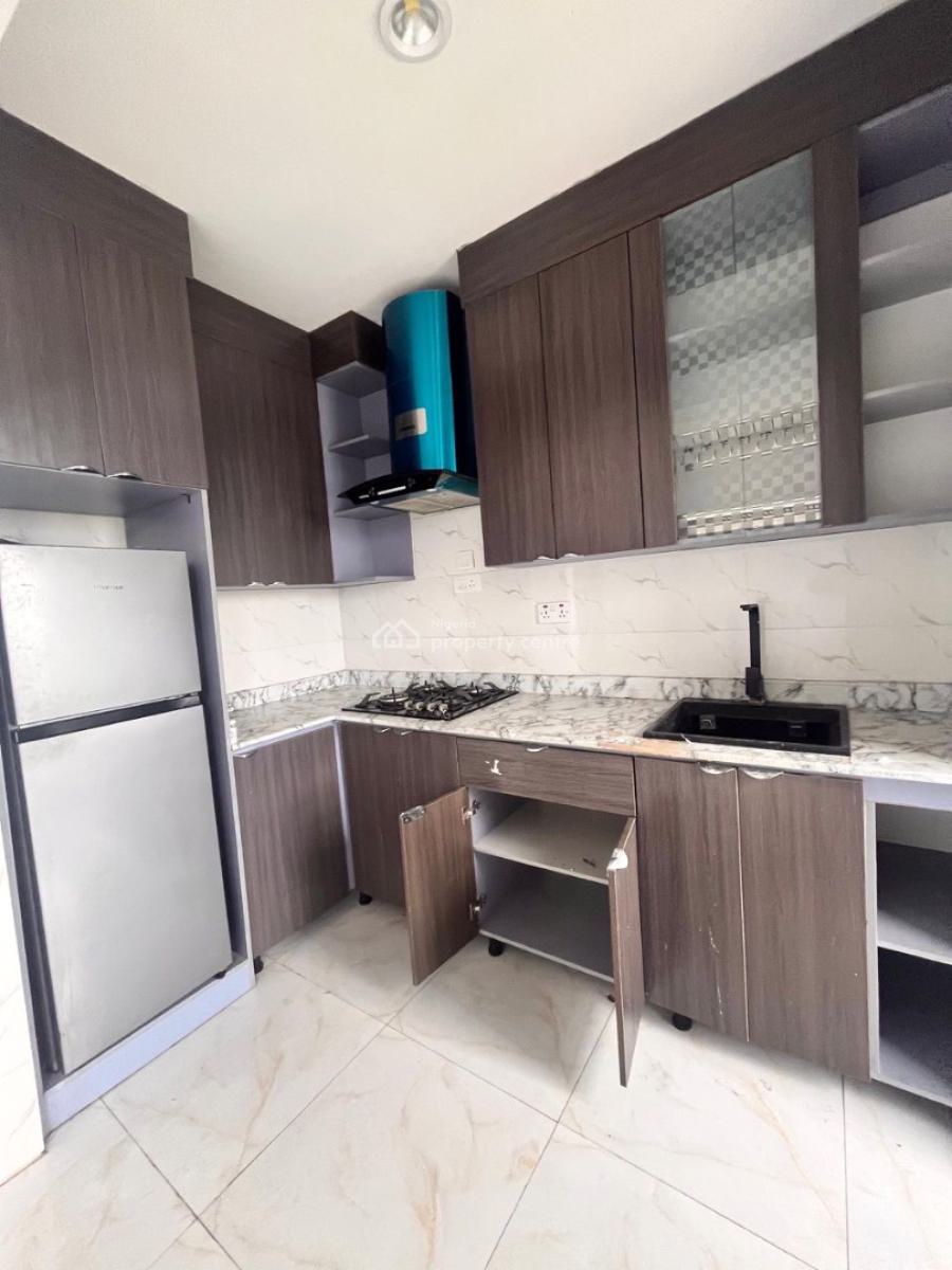 Newly Built Beautiful 2 Bedrooms Apartment, Mobil Road, Ajah, Lagos, Flat / Apartment for Rent