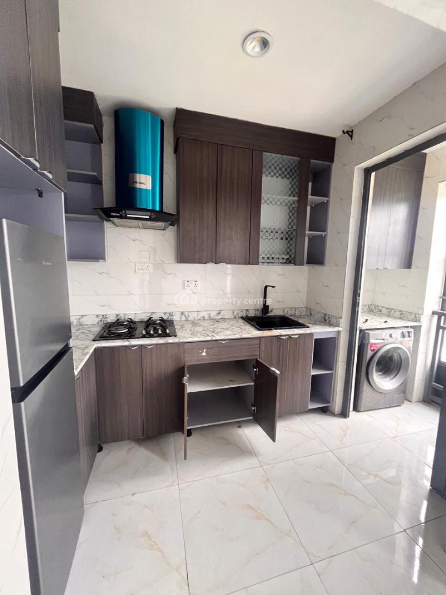 Newly Built Beautiful 2 Bedrooms Apartment, Mobil Road, Ajah, Lagos, Flat / Apartment for Rent
