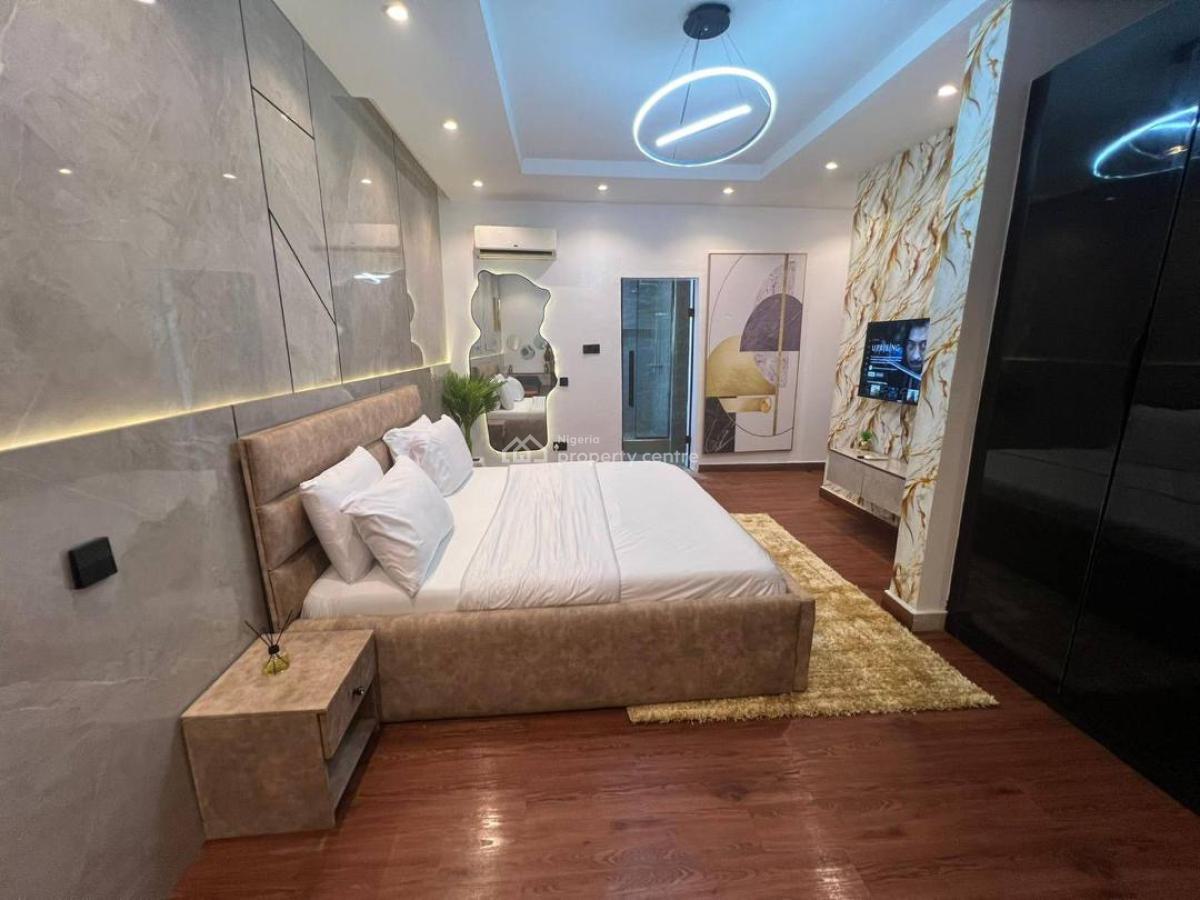 3 Bedroom Serviced Apartment, Lekki Phase 1, Lekki, Lagos, Flat / Apartment Short Let