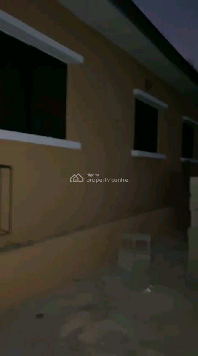 Newly Renovated Spacious 3bedroom Bungalow All Room En-suite, Alapere Estate Opp. Police Station By The Express Way, Alapere, Ketu, Lagos, Detached Bungalow for Rent