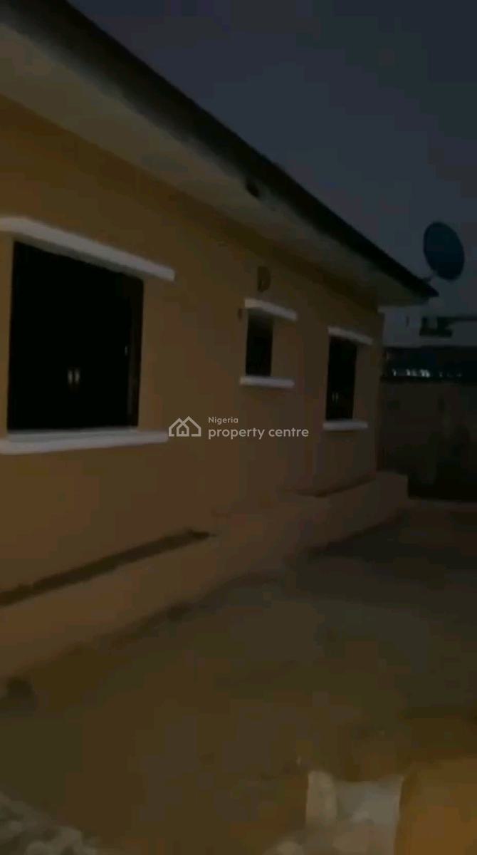 Newly Renovated Spacious 3bedroom Bungalow All Room En-suite, Alapere Estate Opp. Police Station By The Express Way, Alapere, Ketu, Lagos, Detached Bungalow for Rent
