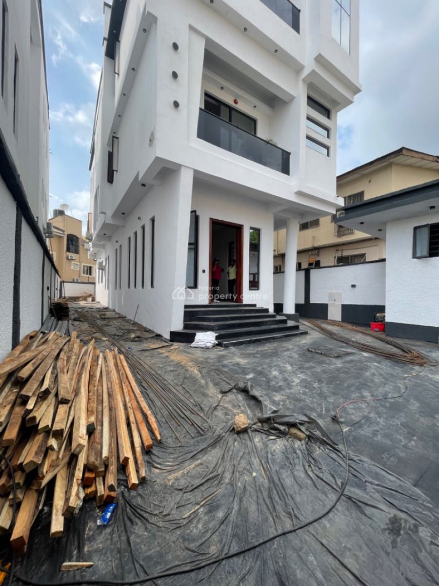 6 Bedroom Fully Detached House with a Pool, Gra Phase 2, Magodo, Lagos, Detached Duplex for Sale
