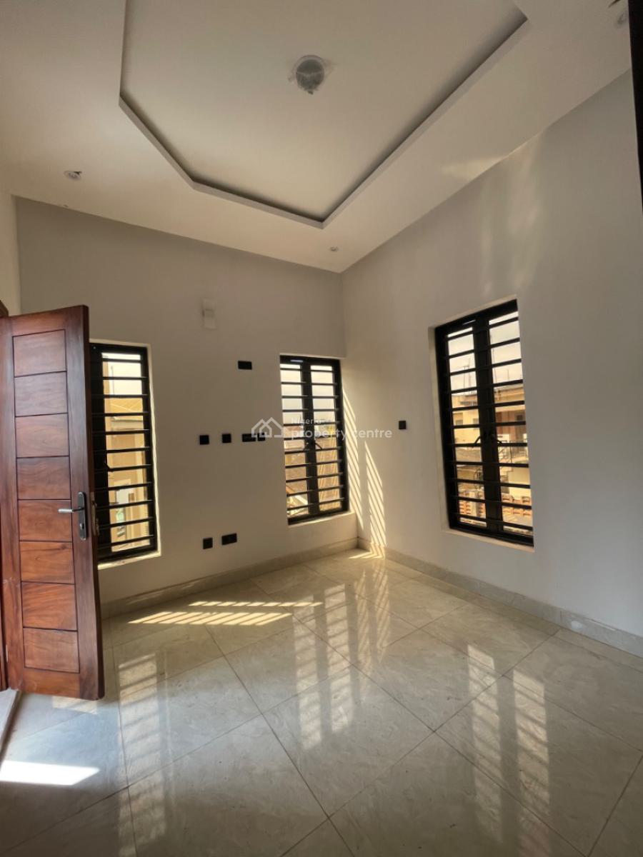 6 Bedroom Fully Detached House with a Pool, Gra Phase 2, Magodo, Lagos, Detached Duplex for Sale