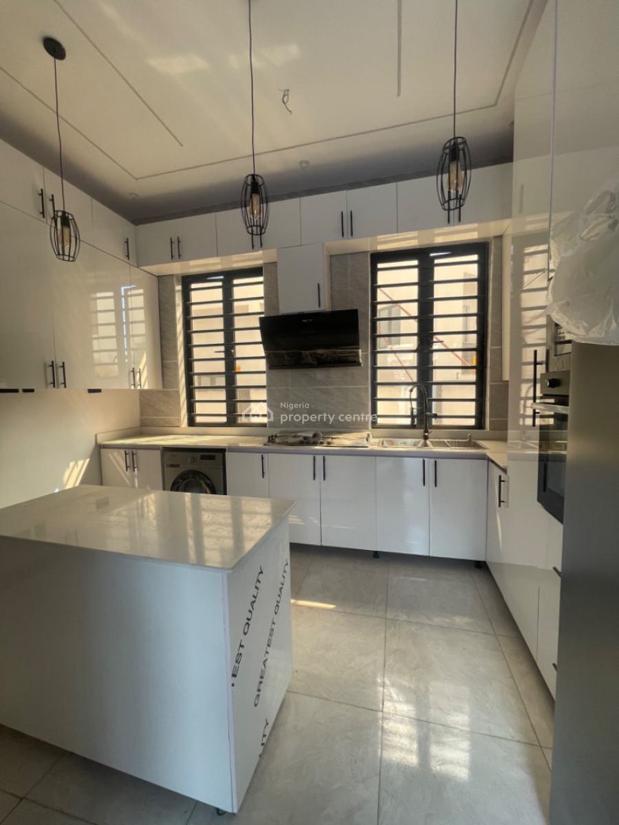 6 Bedroom Fully Detached House with a Pool, Gra Phase 2, Magodo, Lagos, Detached Duplex for Sale