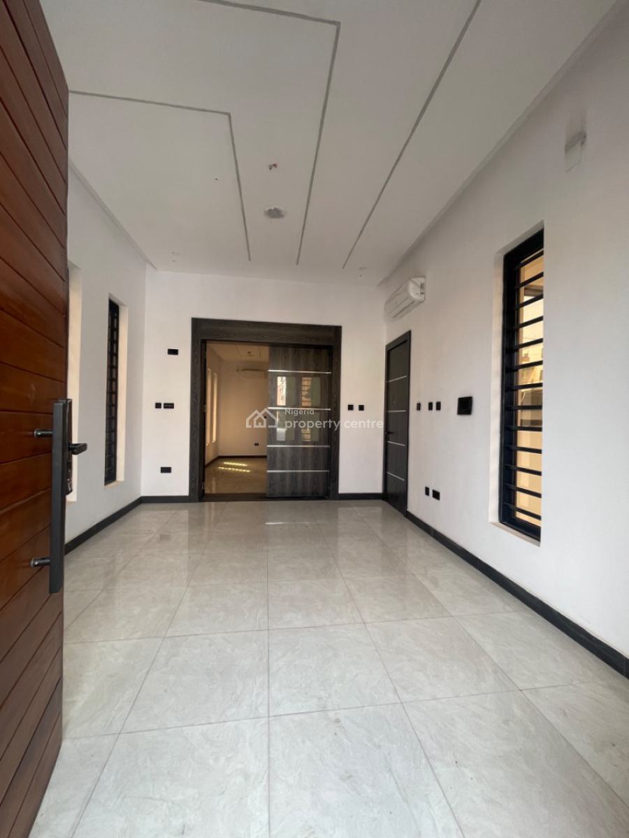 6 Bedroom Fully Detached House with a Pool, Gra Phase 2, Magodo, Lagos, Detached Duplex for Sale