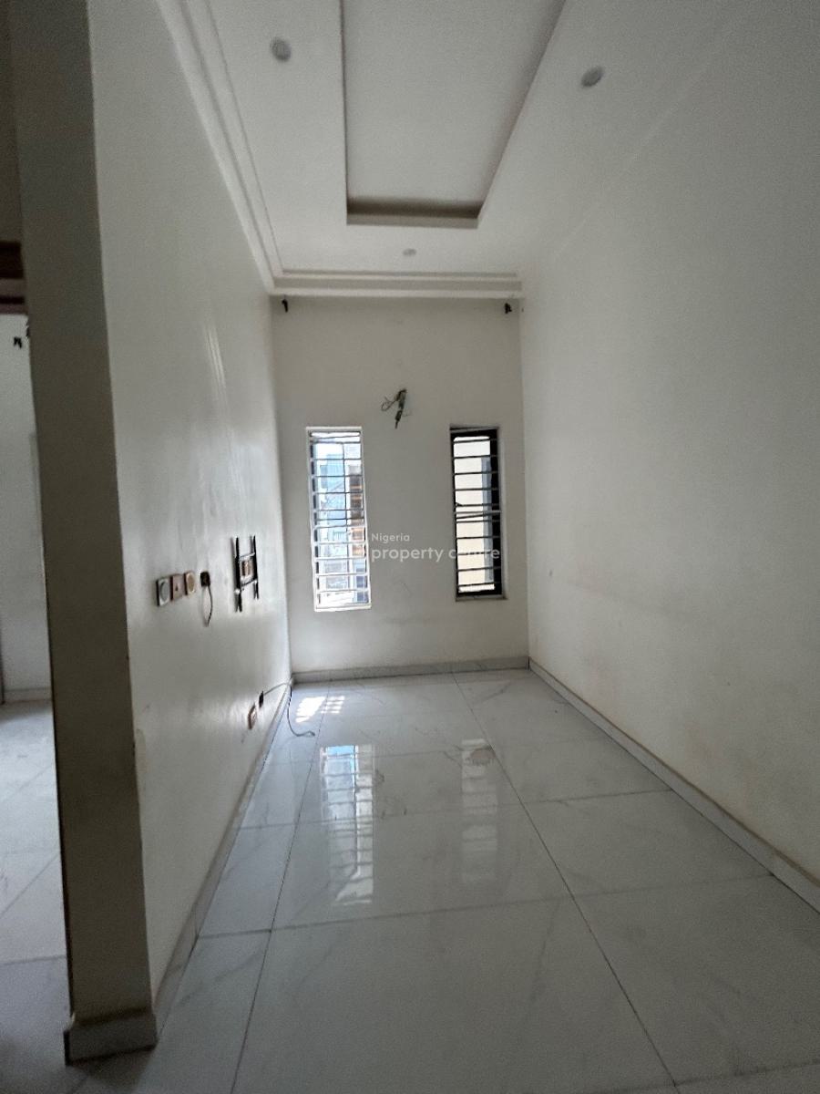 a Well Maintained and Spacious 4 Bedroom Semi-detached Duplex, Chevron Drive, Lekki, Lagos, Semi-detached Duplex for Rent