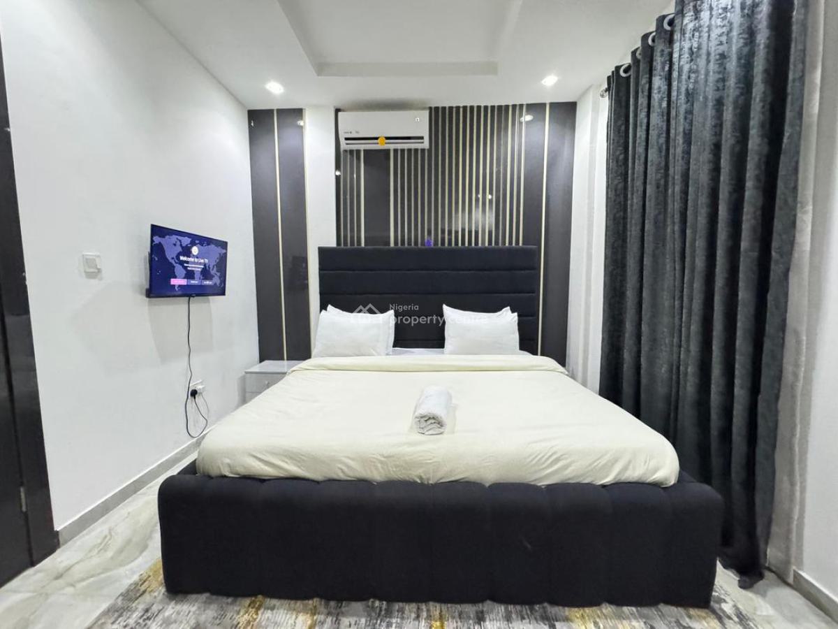 Beautifully Furnished 1 Bedroom Apartment, Admiralty Way, Lekki Phase 1, Lekki, Lagos, Flat / Apartment for Sale
