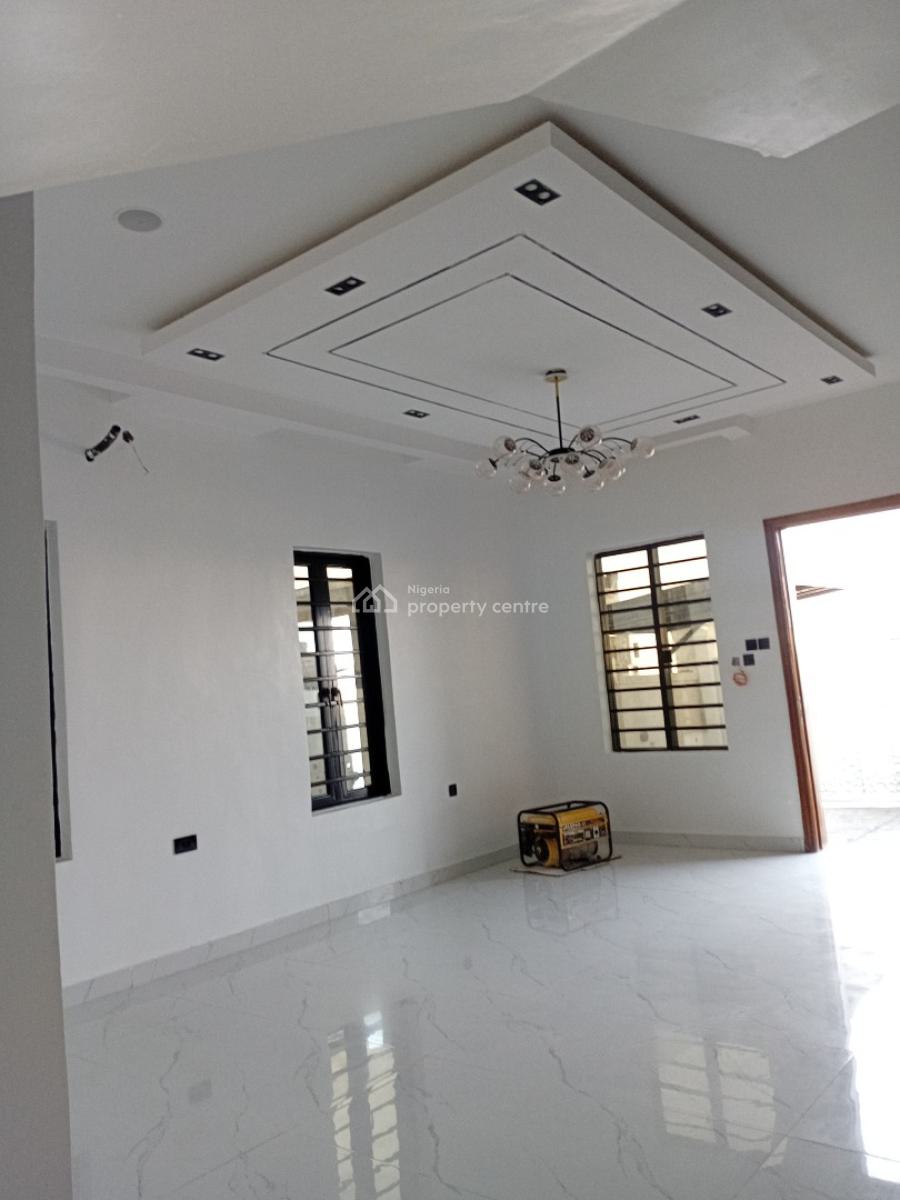 Kings Abode in a 4-bedroom + Bq Semi-detached Duplex, Orchid Road, Lekki, Lagos, Semi-detached Duplex for Sale