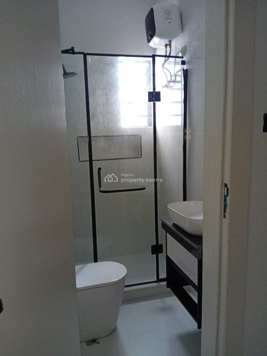 Kings Abode in a 4-bedroom + Bq Semi-detached Duplex, Orchid Road, Lekki, Lagos, Semi-detached Duplex for Sale