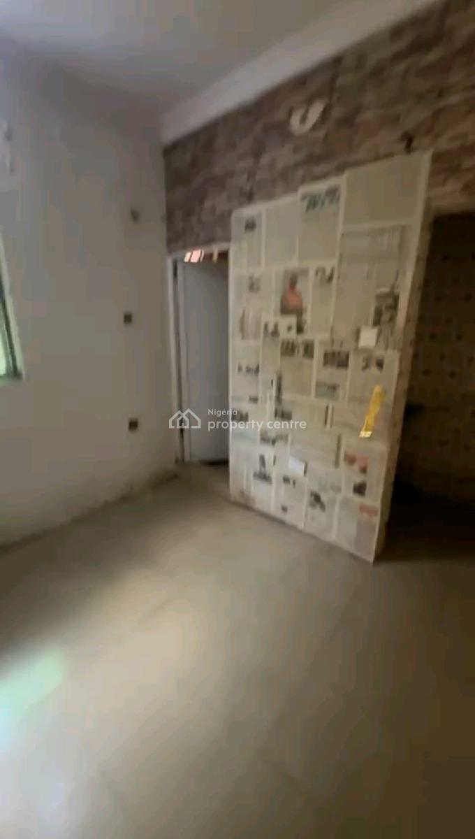 Neatly Used, Spacious and Standard Roomself in a Secured Environment, Off Kayode, Onipanu, Shomolu, Lagos, Self Contain (single Rooms) for Rent