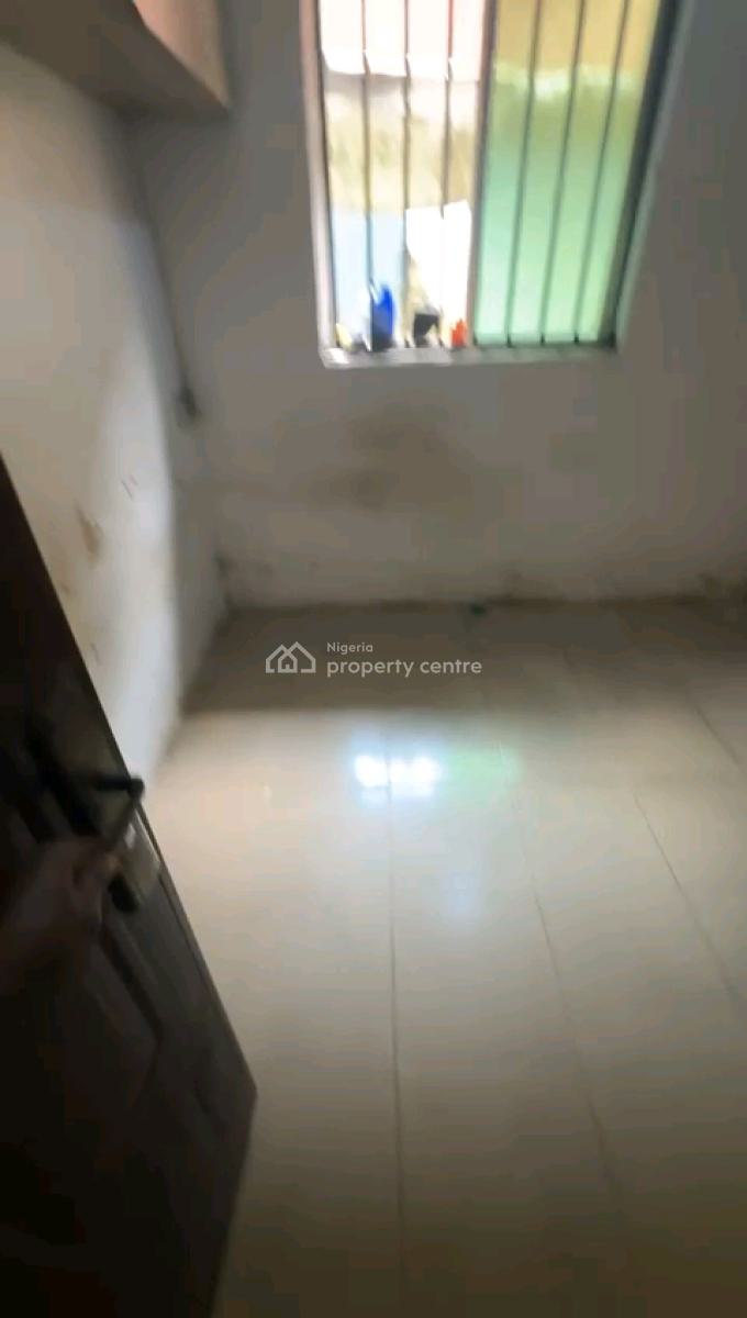Neatly Used, Spacious and Standard Roomself in a Secured Environment, Off Kayode, Onipanu, Shomolu, Lagos, Self Contain (single Rooms) for Rent