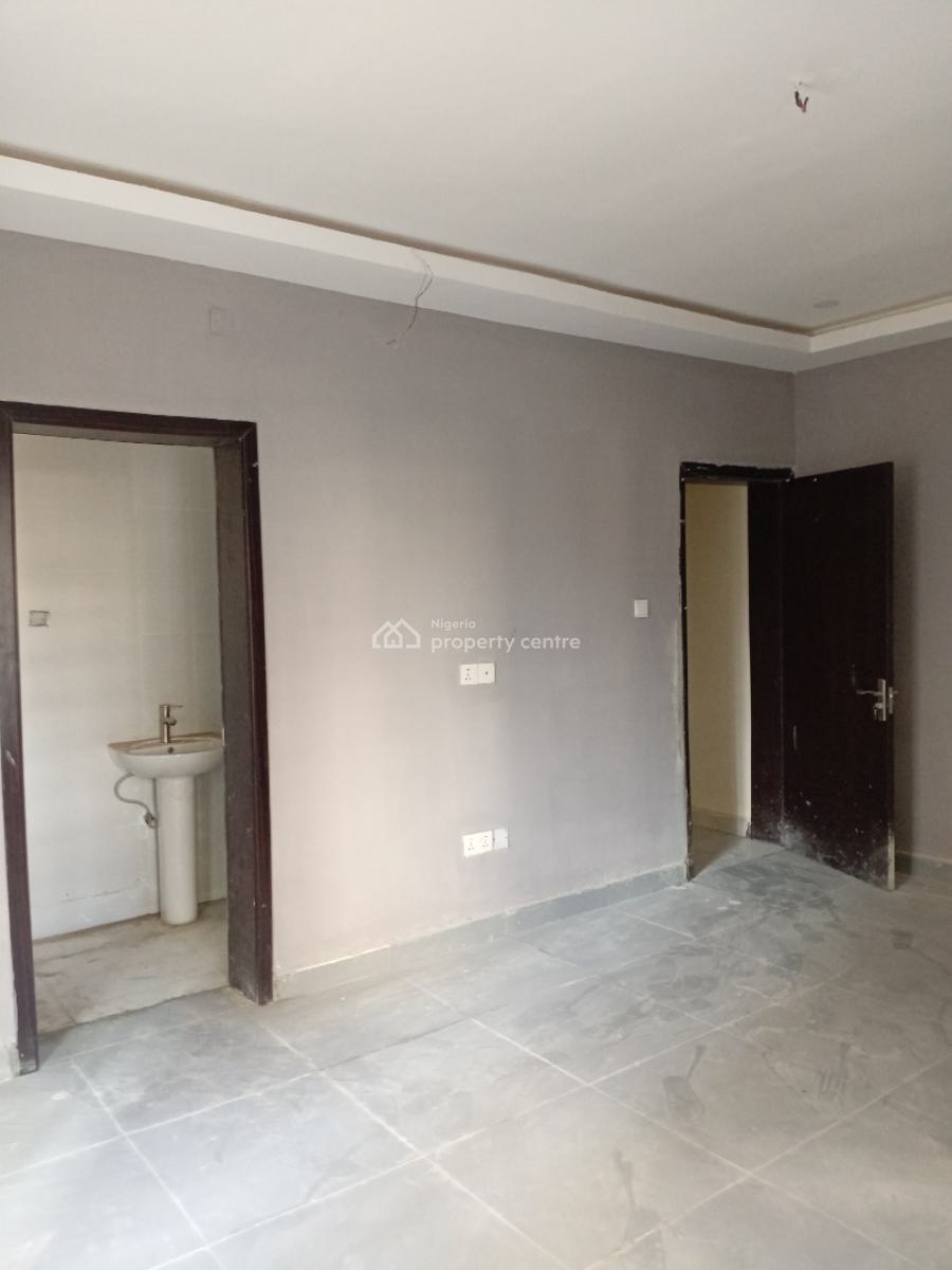 Newly Renovated 3 Bedroom Flat+ Bq, Orchid Road, Lekki, Lagos, Flat / Apartment for Rent