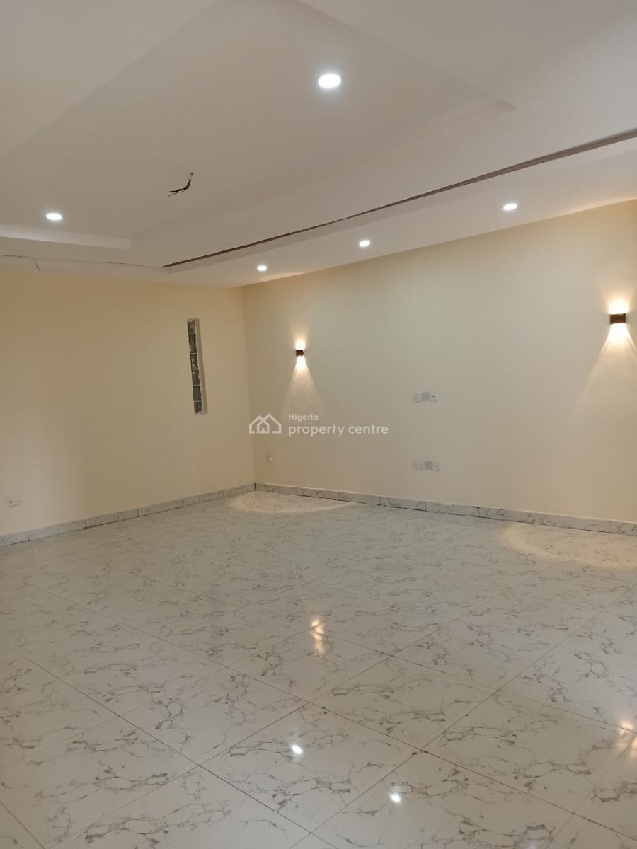 Newly Renovated 3 Bedroom Flat + Bq, Orchid Road, Lekki, Lagos, Flat / Apartment for Rent