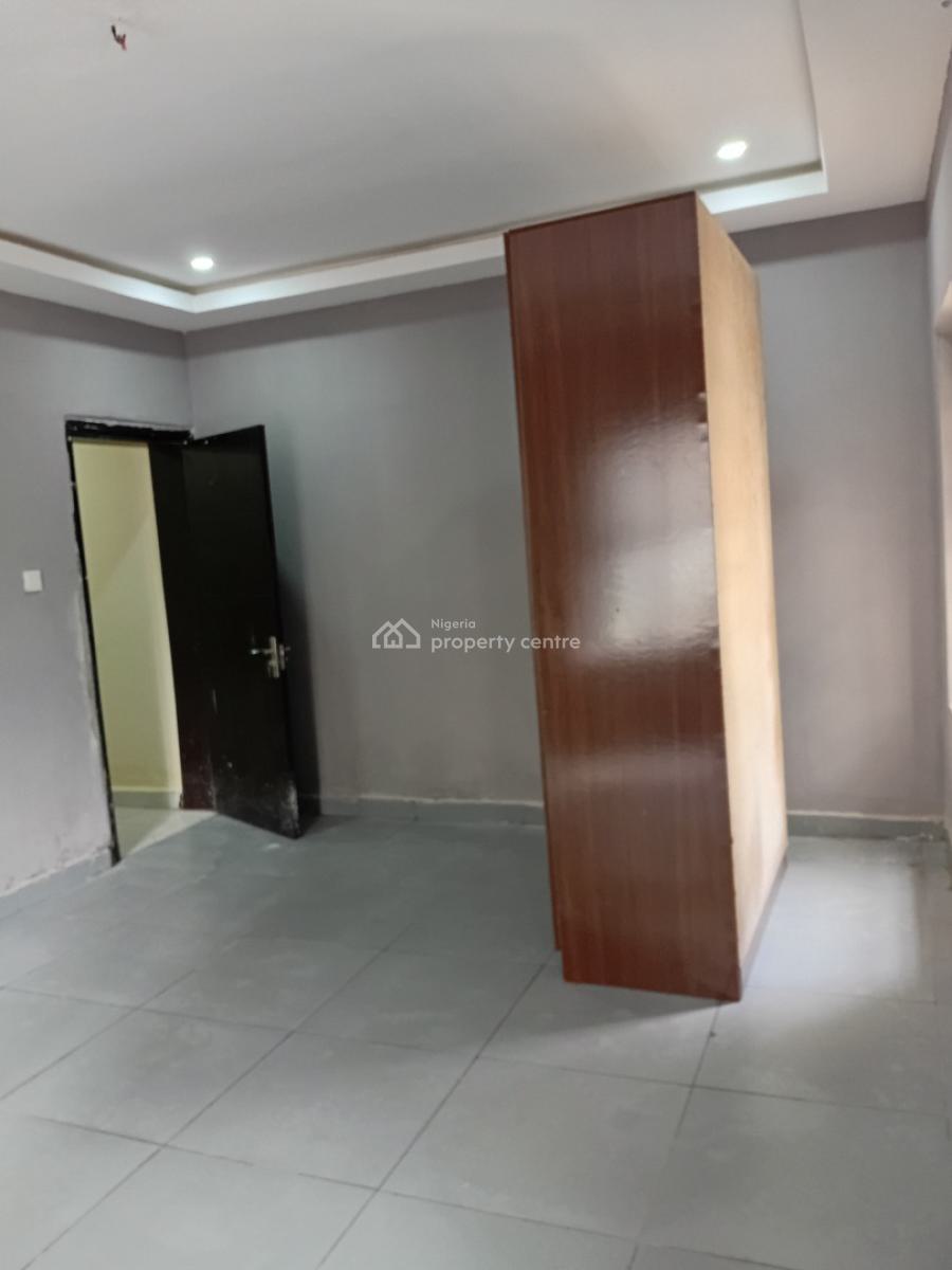 Newly Renovated 3 Bedroom Flat + Bq, Orchid Road, Lekki, Lagos, Flat / Apartment for Rent