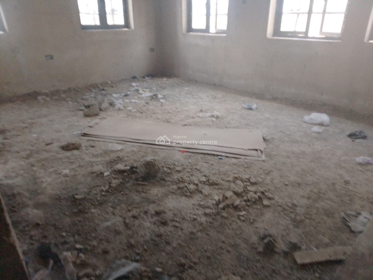 Massive 4 Bedroom Penthouse Duplex in Estate, Pyakasa, Lugbe District, Abuja, Detached Duplex for Sale