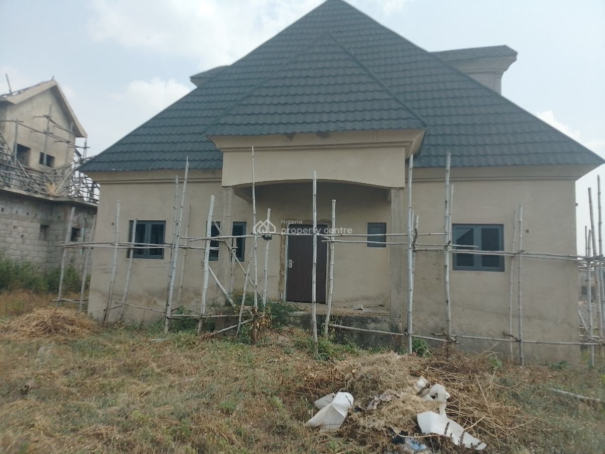 Massive 4 Bedroom Penthouse Duplex in Estate, Pyakasa, Lugbe District, Abuja, Detached Duplex for Sale
