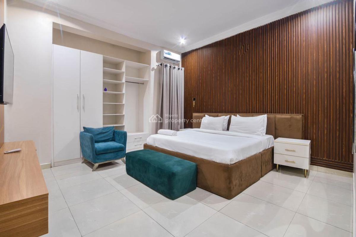 Seasoned & Exquisite 3 Bedroom Serviced Apartment, Lekki Phase 1, Lekki, Lagos, House Short Let