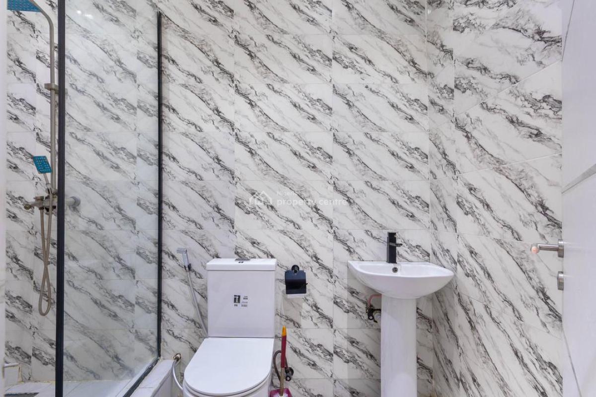 Seasoned & Exquisite 3 Bedroom Serviced Apartment, Lekki Phase 1, Lekki, Lagos, House Short Let