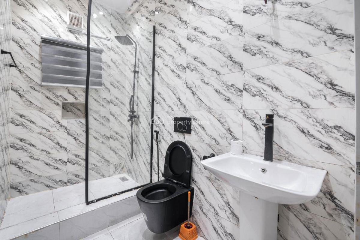 Seasoned & Exquisite 3 Bedroom Serviced Apartment, Lekki Phase 1, Lekki, Lagos, House Short Let