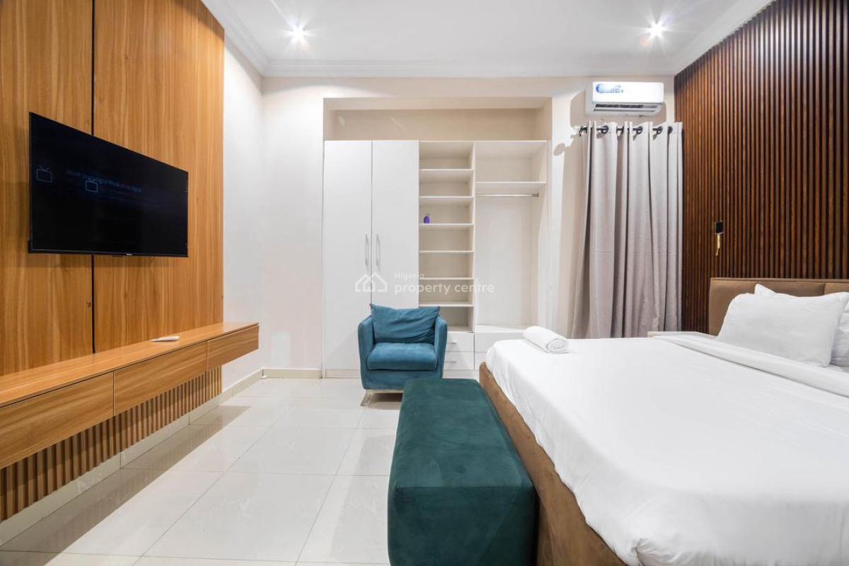 Seasoned & Exquisite 3 Bedroom Serviced Apartment, Lekki Phase 1, Lekki, Lagos, House Short Let