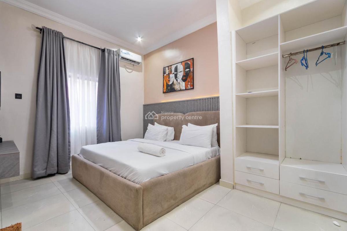Seasoned & Exquisite 3 Bedroom Serviced Apartment, Lekki Phase 1, Lekki, Lagos, House Short Let