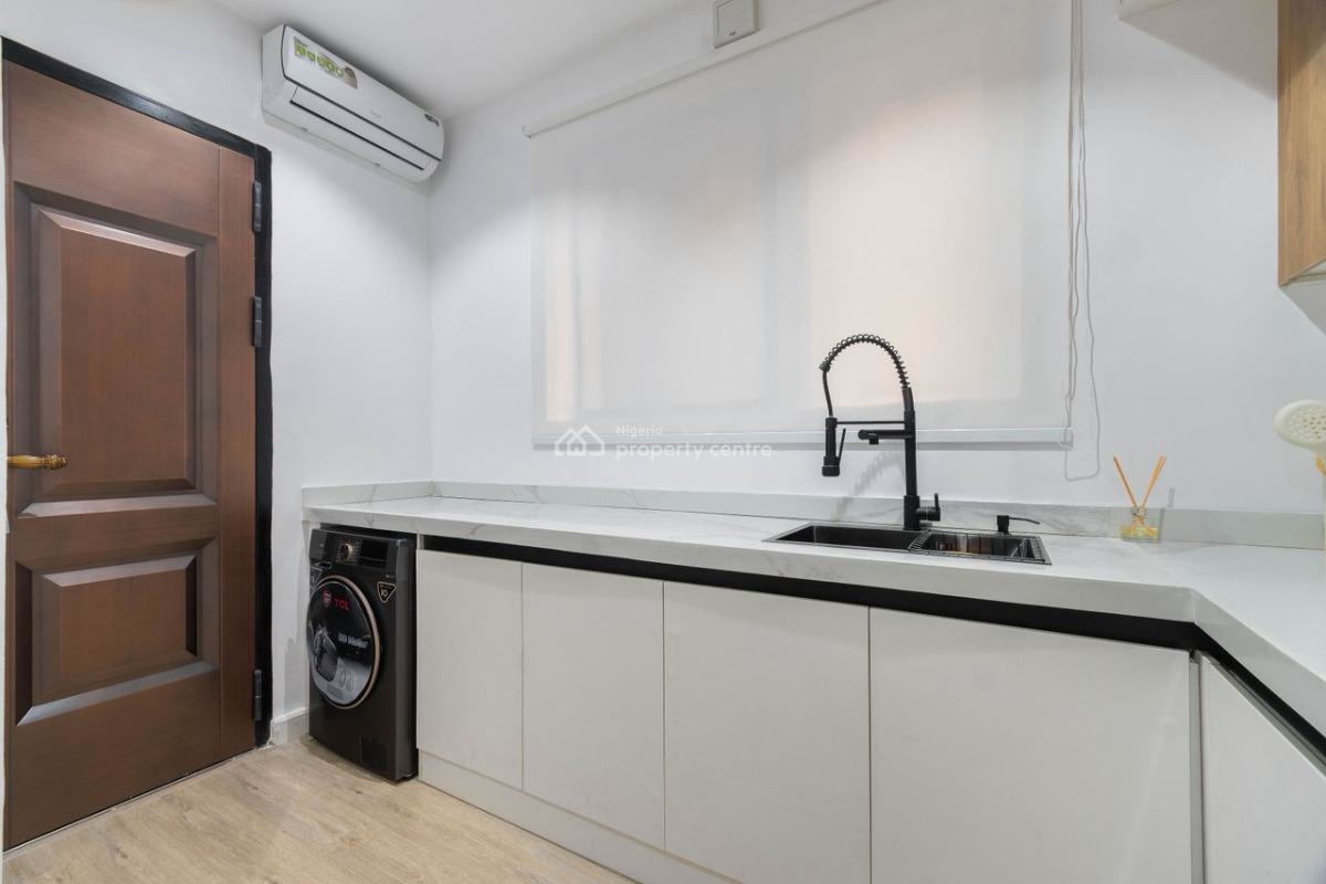 Luxury 2 Bedroom Apartment, Lekki Phase 1, Lekki, Lagos, Flat / Apartment Short Let