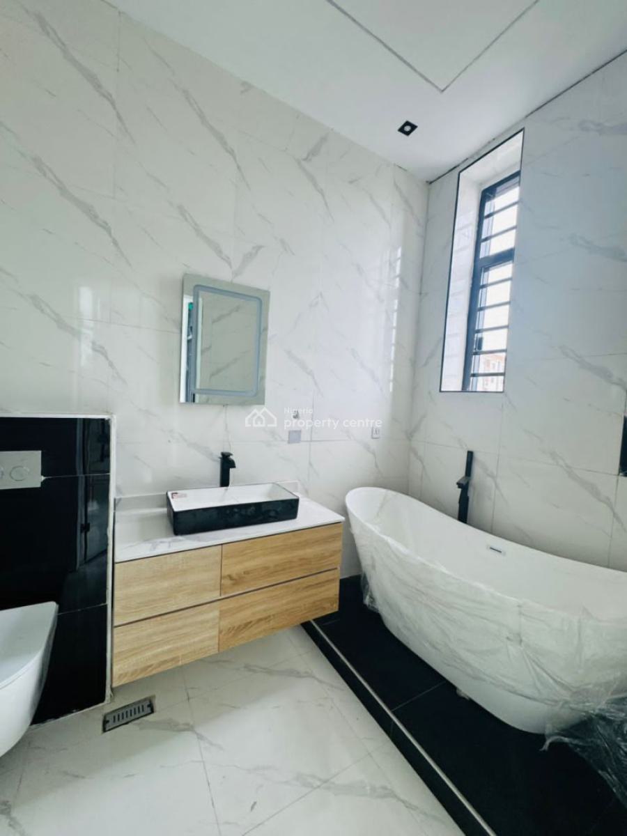 a Serviced 4bedrooms Terrace House with a Room En-suite Boys Quarters, Ikate, Lekki, Lagos, Terraced Duplex for Rent