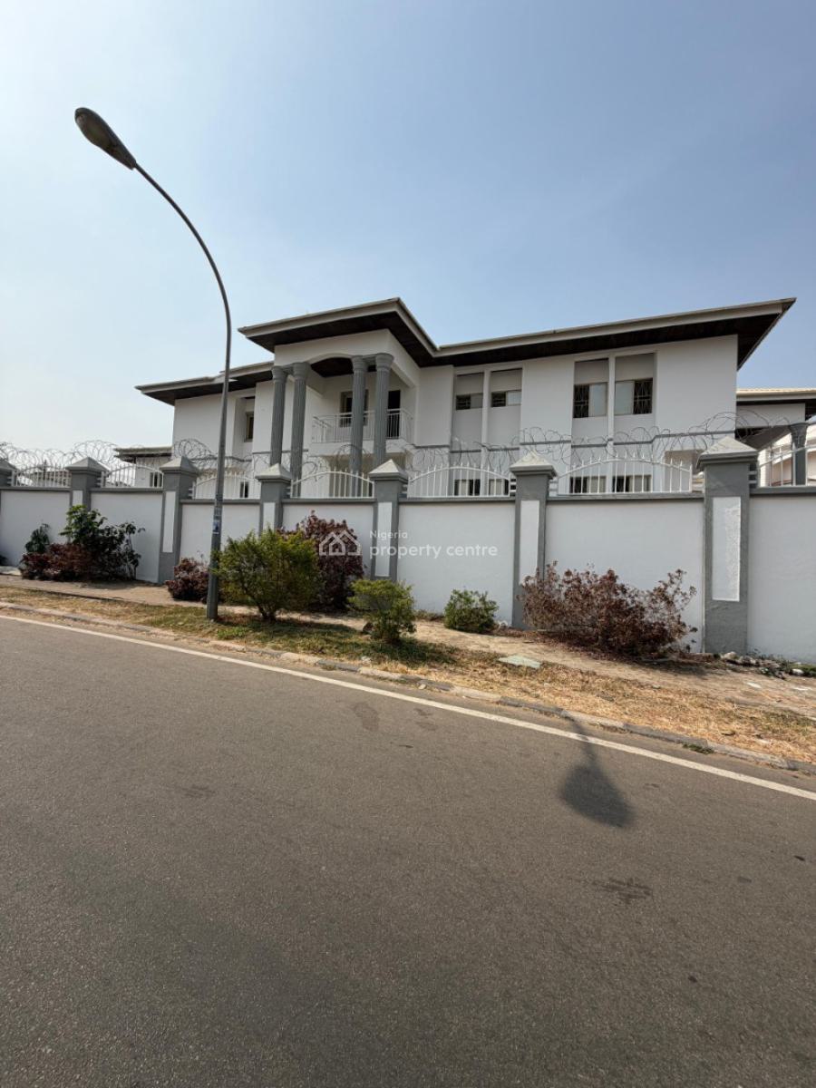 Newly Renovated Fully Detached 6 Bedroom Duplex with 2 Bedroom Bq, Maitama District, Abuja, Detached Duplex for Sale