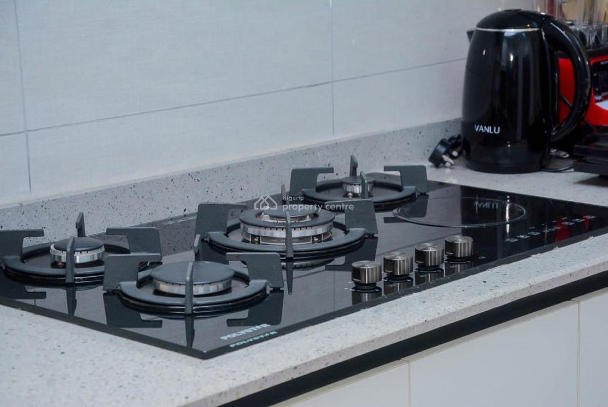 Lovely 2 Bedroom Apartment with Ps5, Swimming Pool, Lekki Phase 1, Lekki, Lagos, Flat / Apartment Short Let