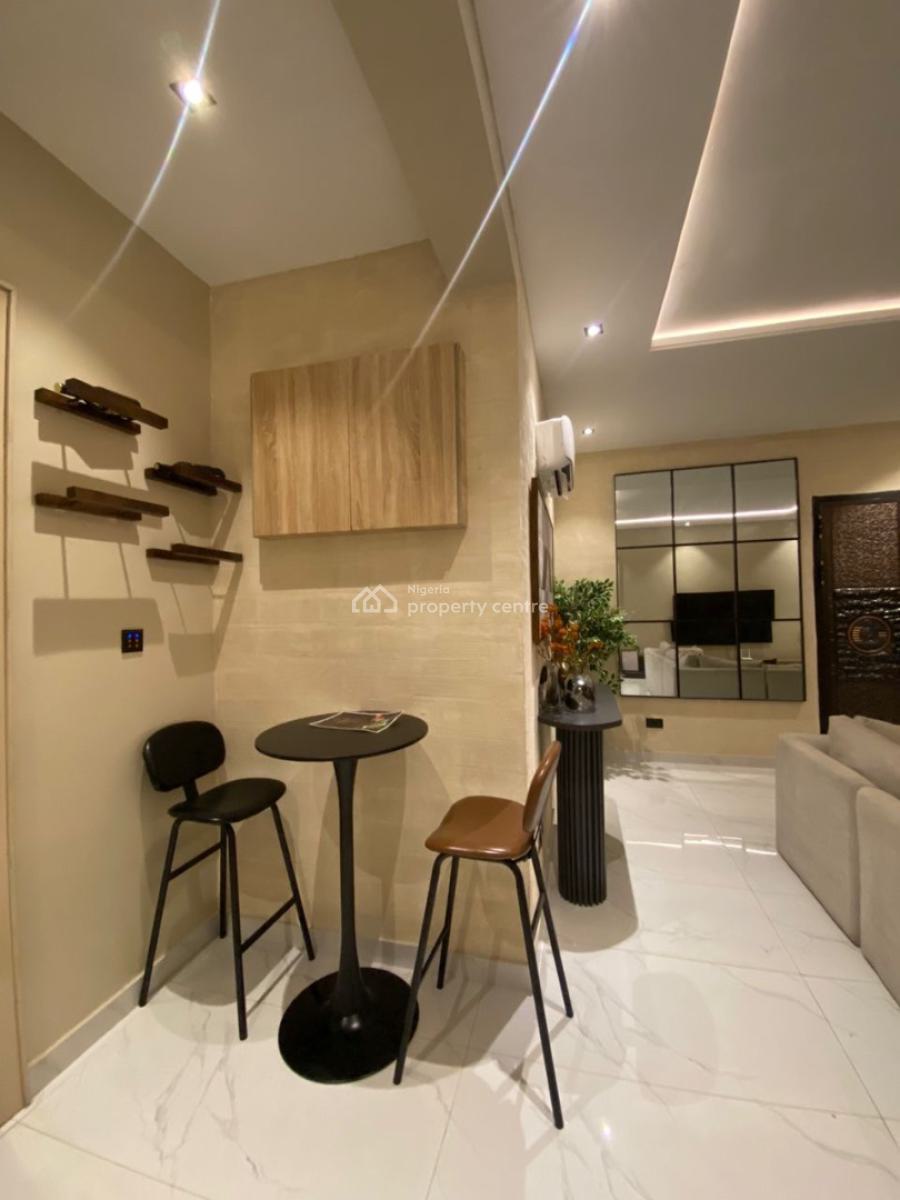 1 Bedroom Maisonette with Ps5 and Swimming Pool, Lekki Phase 1, Lekki, Lagos, Flat / Apartment Short Let