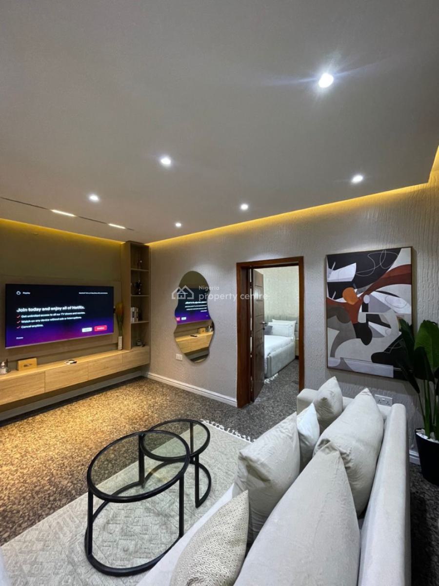 a Luxurious Two Bedroom High Rise Apartment, Lekki Phase 1, Lekki, Lagos, Flat / Apartment Short Let