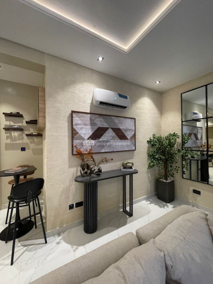 a Luxurious Two Bedroom High Rise Apartment, Lekki Phase 1, Lekki, Lagos, Flat / Apartment Short Let