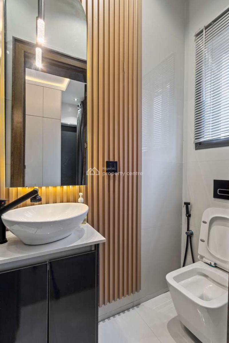 Omini Residence: Elegant 2 Bedroom Apartment Strategically Located, Lekki Phase 1, Lekki, Lagos, Flat / Apartment Short Let