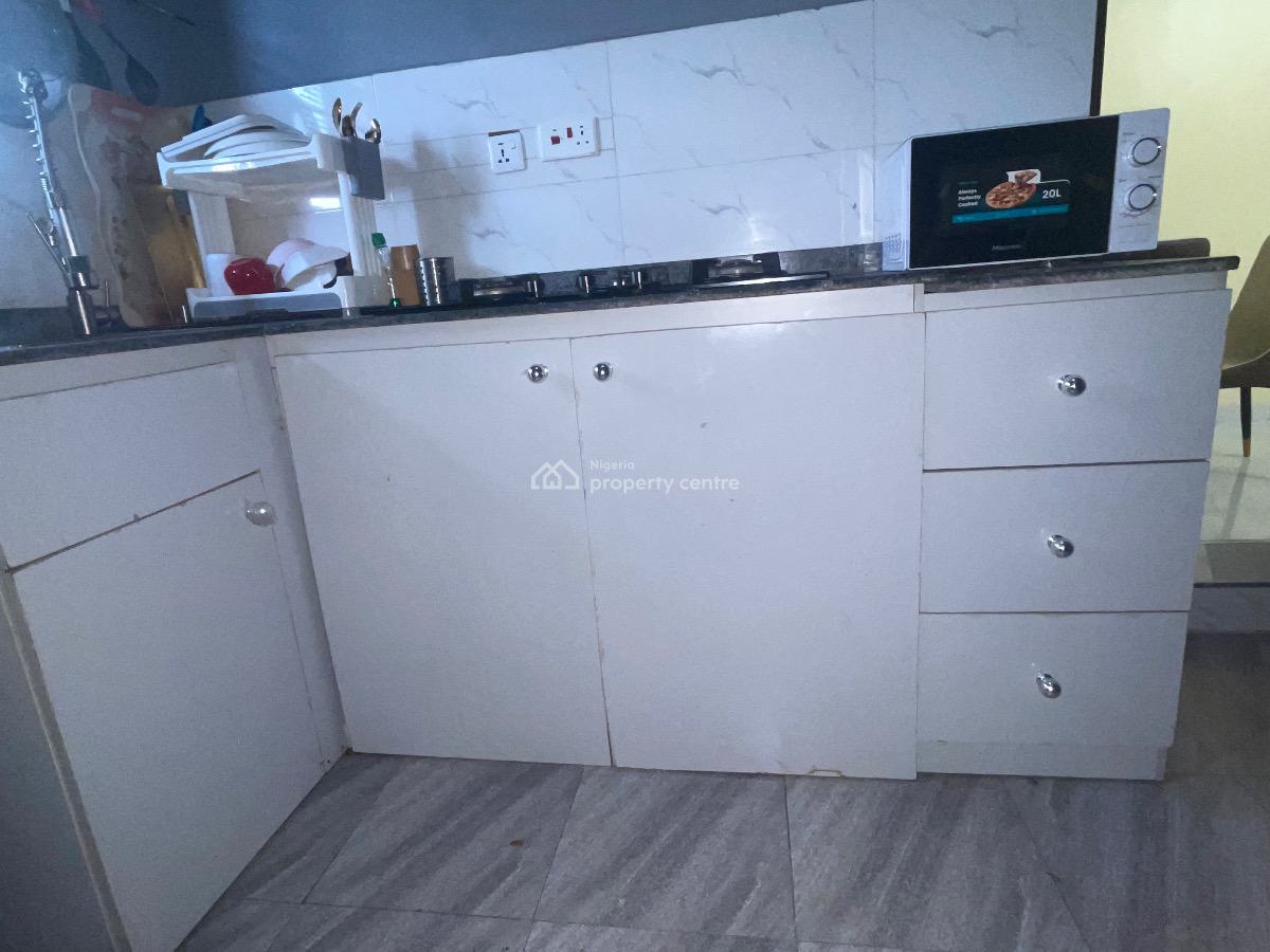 Fully Furnished 2 Bedroom Apartment, Pen Estate Phase 1 Via Christ Embassy Headquarters, Asese, Ibafo, Ogun, Flat / Apartment Short Let