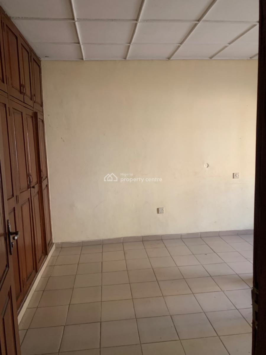 Spacious 4 Bedroom Semi Detached Duplex, Gra Phase 1, Magodo, Lagos, Semi-detached Duplex for Rent