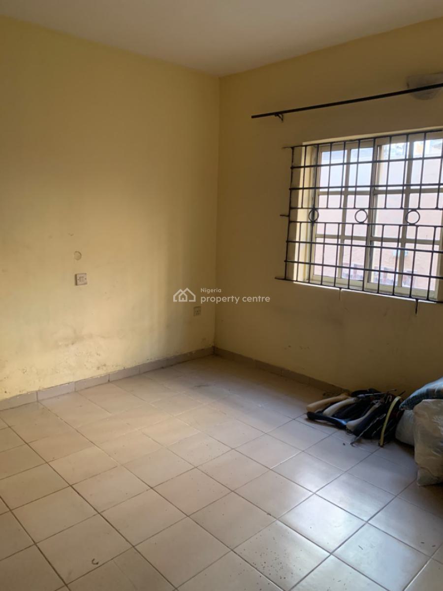 Spacious 4 Bedroom Semi Detached Duplex, Gra Phase 1, Magodo, Lagos, Semi-detached Duplex for Rent