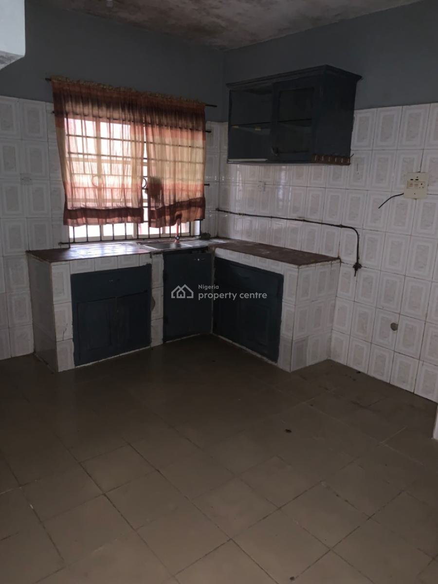 Spacious 4 Bedroom Semi Detached Duplex, Gra Phase 1, Magodo, Lagos, Semi-detached Duplex for Rent