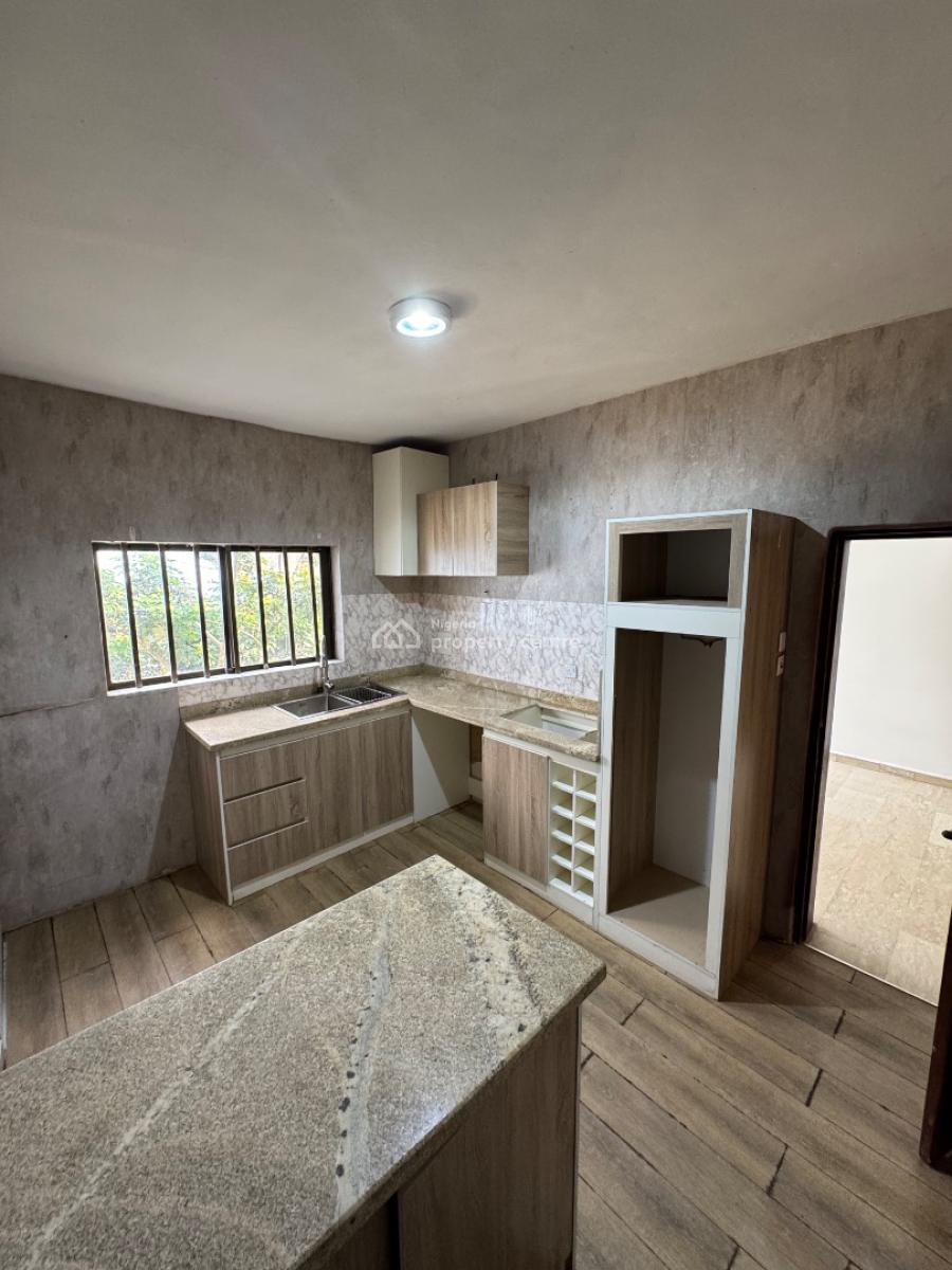 Well Spacious Renovated 3bedrooms Flats., Maitama,abuja., Maitama District, Abuja, Flat / Apartment for Rent