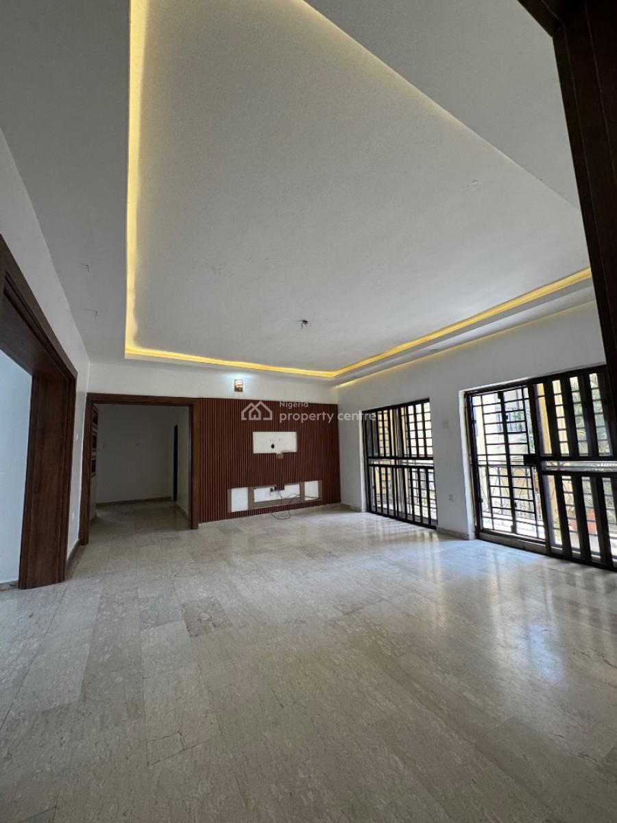 Well Spacious Renovated 3bedrooms Flats., Maitama,abuja., Maitama District, Abuja, Flat / Apartment for Rent