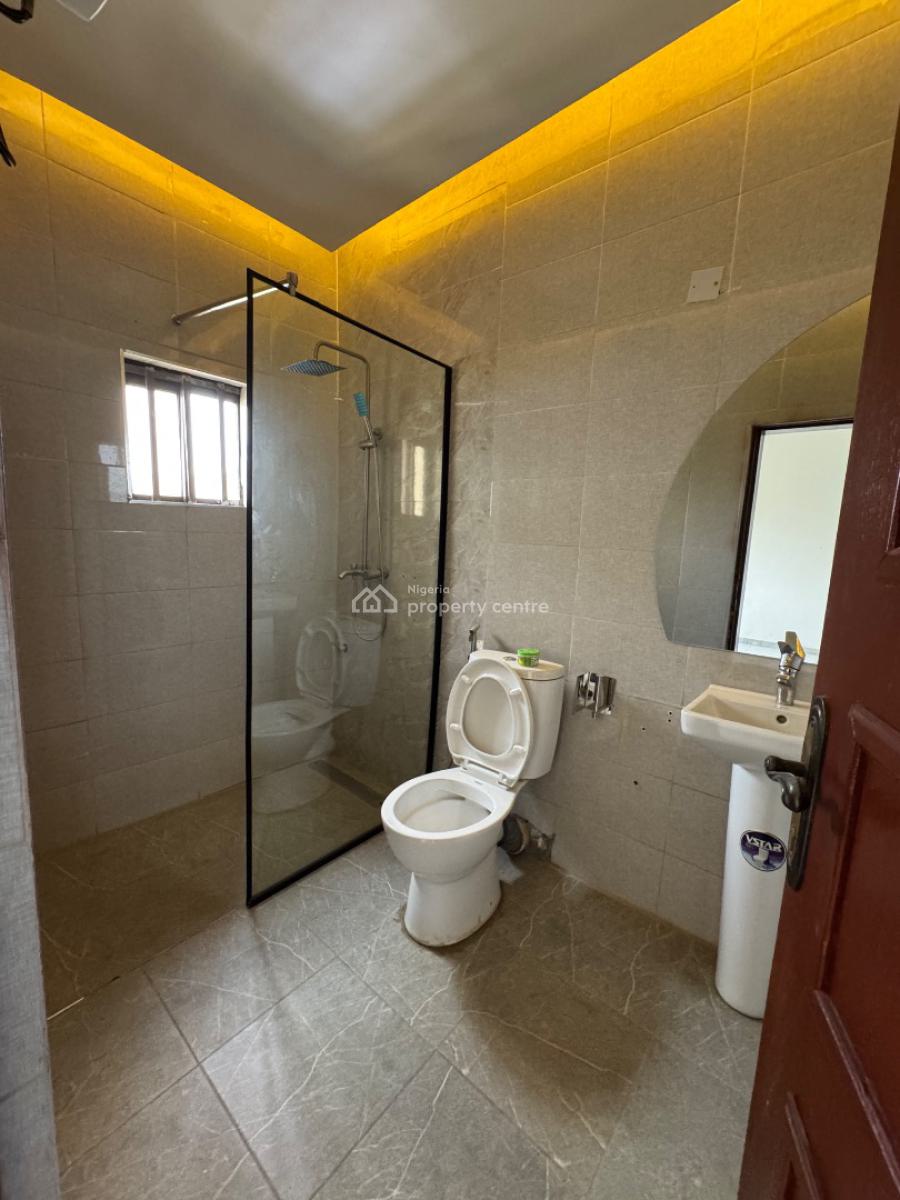 Well Spacious Renovated 3bedrooms Flats., Maitama,abuja., Maitama District, Abuja, Flat / Apartment for Rent