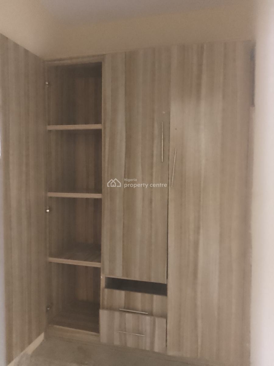 Very Spacious 3bedroom Flat, Off Mobile Road, Ajah, Lagos, Flat / Apartment for Rent