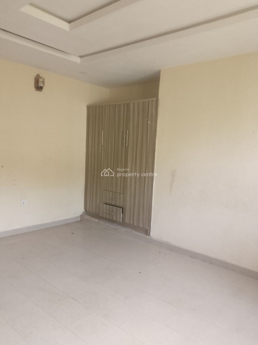 Very Spacious 3bedroom Flat, Off Mobile Road, Ajah, Lagos, Flat / Apartment for Rent