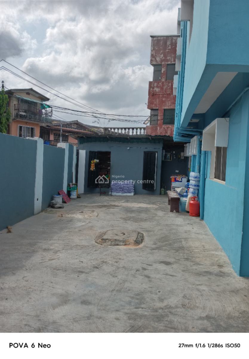 Executive and Super 4 Bedroom Flat, Off Randle Avenue, Surulere, Surulere, Lagos, Flat / Apartment for Rent