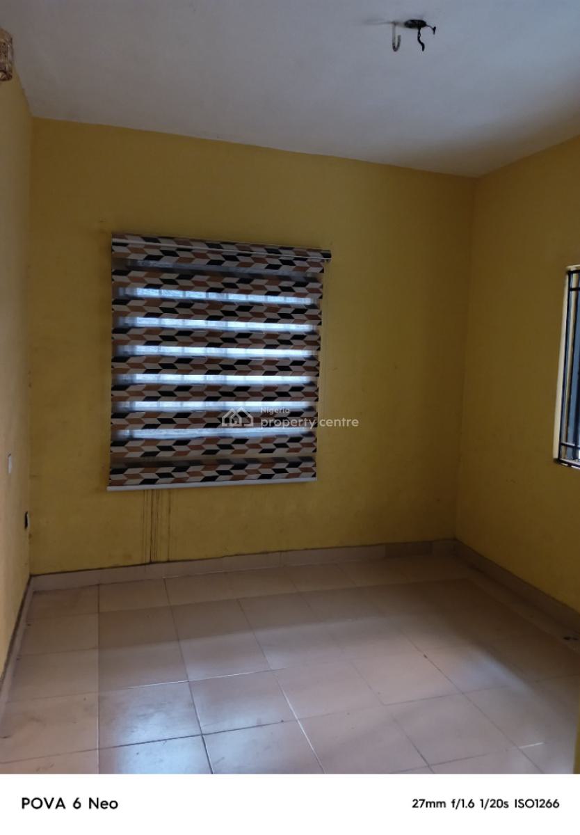 Executive and Super 4 Bedroom Flat, Off Randle Avenue, Surulere, Surulere, Lagos, Flat / Apartment for Rent