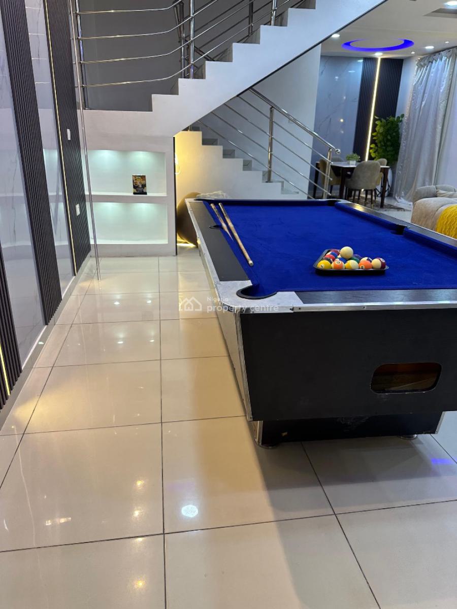 Four Bedroom  Apartment, Lekki, Lagos, Flat / Apartment for Rent