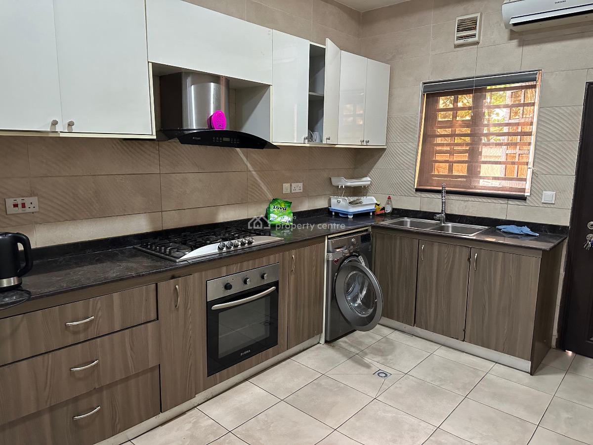 Four Bedroom  Apartment, Lekki, Lagos, Flat / Apartment for Rent