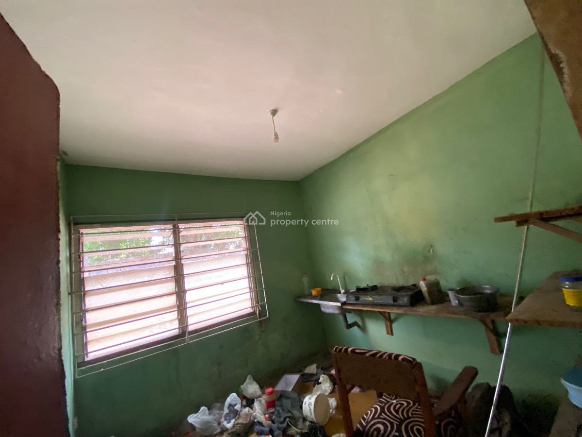 a Room Self Contain, Bodija Estate, New Bodija, Ibadan, Oyo, Self Contain (single Rooms) for Rent